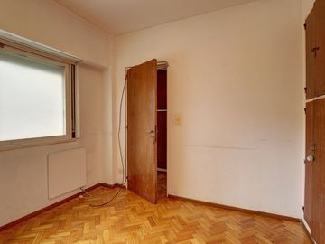 Depto. dos ambientes en V Urquiza - apto prof