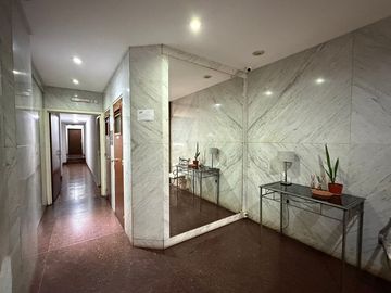 Depto. dos ambientes en V Urquiza - apto prof