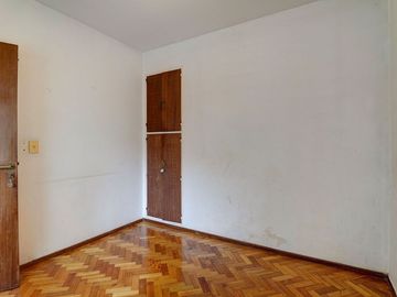 Depto. dos ambientes en V Urquiza - apto prof