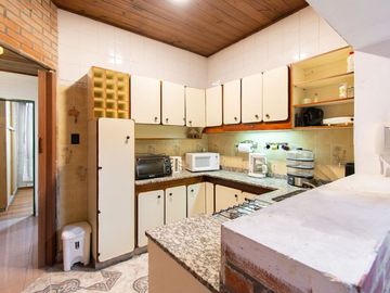 VENTA PH DE 4 AMBIENTES C/GARAGE  EN VILLA URQUIZA