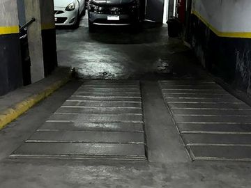 AMPLIA COCHERA - VENTA / PALERMO