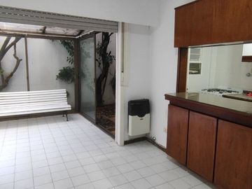Venta departamento 2 ambientes  PB Belgrano Patio