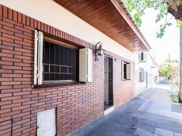 Venta Casa 3 ambientes en Temperley