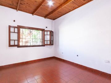 Venta Casa 3 ambientes en Temperley