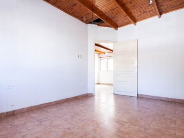 Venta Casa 3 ambientes en Temperley