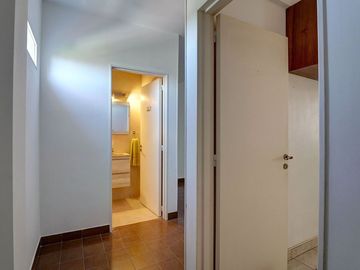 Venta 4 ambientes c/cochera cubierta. APTO CREDITO