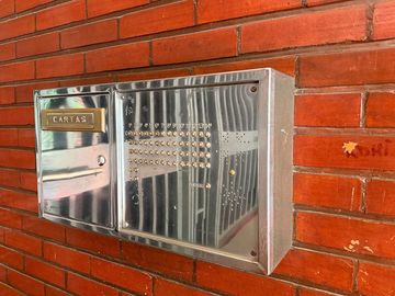 Venta 4 ambientes c/cochera cubierta. APTO CREDITO