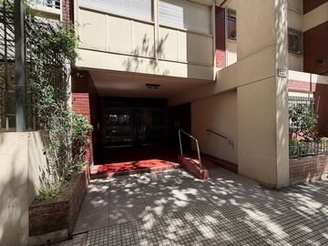 Venta 4 ambientes c/cochera cubierta. APTO CREDITO