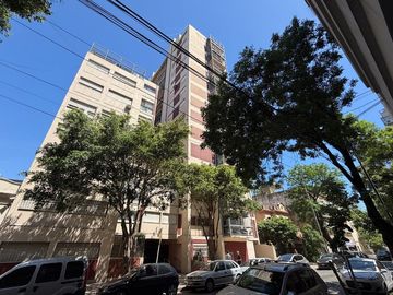 Venta 4 ambientes c/cochera cubierta. APTO CREDITO