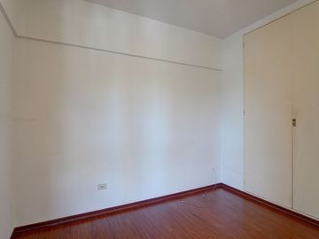 Venta 4 ambientes c/cochera cubierta. APTO CREDITO