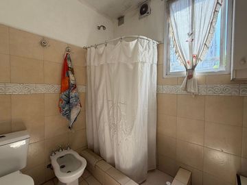 VENTA DPTO 4 AMB + TERRAZA PROPIA - CONSTITUCION