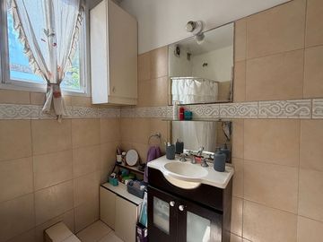 VENTA DPTO 4 AMB + TERRAZA PROPIA - CONSTITUCION