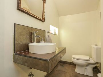 VENTA CASA EN FLORES, 2 PHs en BLOCK