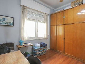 VENTA CASA EN FLORES, 2 PHs en BLOCK