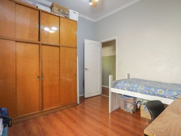 VENTA CASA EN FLORES, 2 PHs en BLOCK