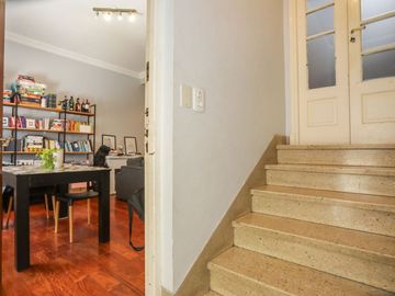 VENTA CASA EN FLORES, 2 PHs en BLOCK
