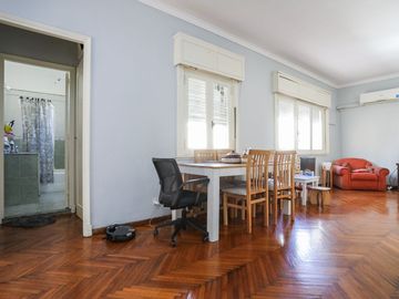 VENTA CASA EN FLORES, 2 PHs en BLOCK