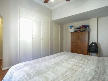 VENTA CASA EN FLORES, 2 PHs en BLOCK