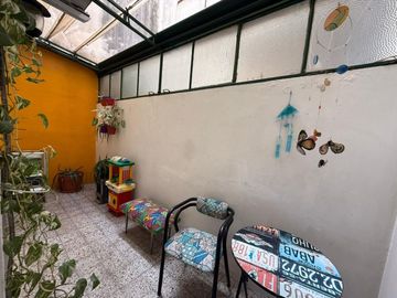 VENTA DPTO 3 AMB EN PB + 2 PATIOS - PQUE PATRICIOS