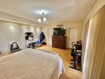 Venta ph 5 ambientes con altillo, patio y parrilla