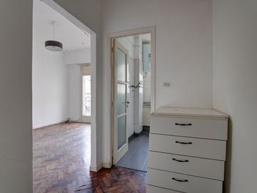 VENTA DE 3 AMBIENTES EN BALVANERA A RECICLAR