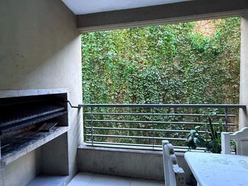 Mono full amenities balcón con parrilla