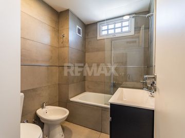 VENTA DEPTO 2 AMB CON GRAN TERRAZA PROPIA