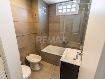 VENTA DEPTO 2 AMB CON GRAN TERRAZA PROPIA
