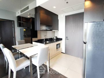 1-BR Condo at The Edge Sukhumvit 23 near MRT Sukhumvit