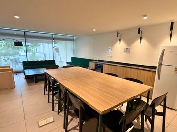 3 Amb c/ Cochera, Balcón y Amenities en Flores