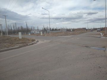 VENTA LOTE SUBDIVIDIBLE EN PLOTTIER