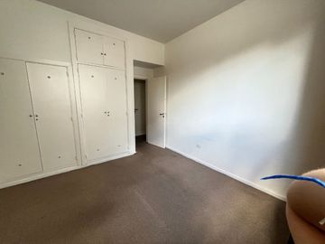 VENTA RAMOS MEJIA DEPTO 3 AMBIENTES CENTRICO