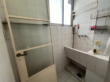 VENTA RAMOS MEJIA DEPTO 3 AMBIENTES CENTRICO