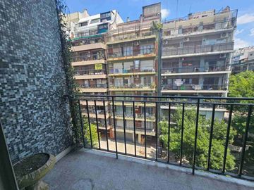 Venta piso 4 ambientes balcon dep cochera Belgrano