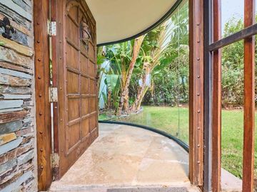 VENTA CASA NORDELTA LAGOS DEL GOLF AL AGUA