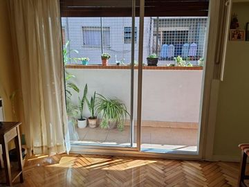 DEPTO EN VENTA 4 AMB CON BALCON CABALLITO RENOVADO