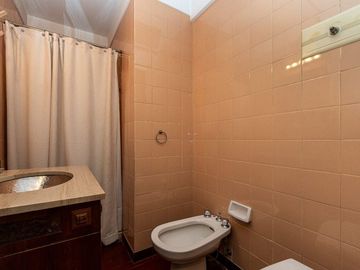 Venta departamento 4 amb Belgrano depend y cochera