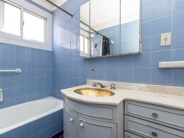 Venta departamento 4 amb Belgrano depend y cochera