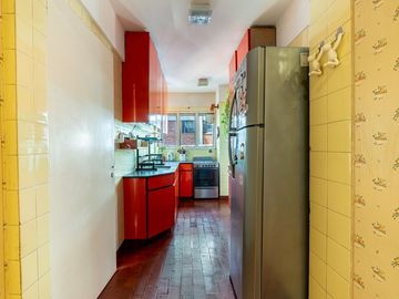 Venta departamento 4 amb Belgrano depend y cochera