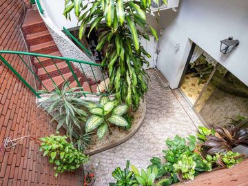 VENTA CASA DE 5 AMB TERRAZA Y COCHERA VILLA LURO