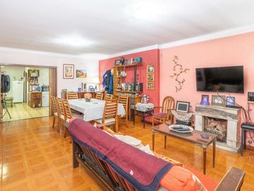 VENTA CASA DE 5 AMB TERRAZA Y COCHERA VILLA LURO