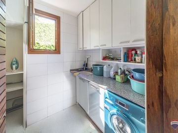 Venta casa 7 amb en Parque Leloir pileta cocheras