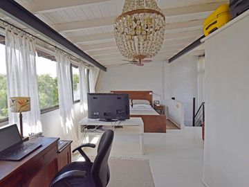Venta casa triplex 4 ambientes cochera Martínez