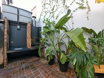 Venta casa triplex 4 ambientes cochera Martínez