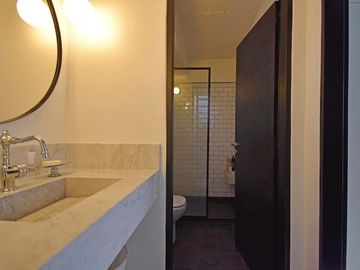 Venta casa triplex 4 ambientes cochera Martínez