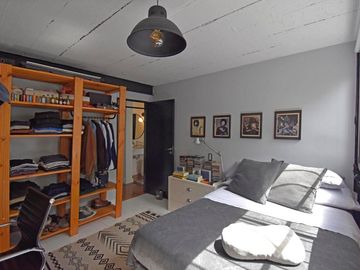 Venta casa triplex 4 ambientes cochera Martínez