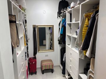 VENTA CASA 2 DORM EN BARRIO TALLERES O CON PILETA