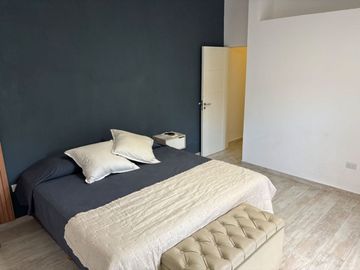 VENTA CASA 2 DORM EN BARRIO TALLERES O CON PILETA
