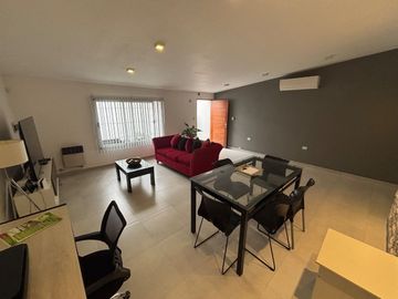 VENTA CASA 2 DORM EN BARRIO TALLERES O CON PILETA