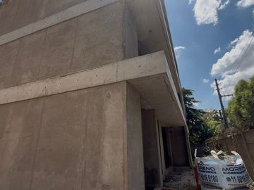 VENTA DPTO 2 AMBIENTES 57, M2 COCHERA SUM MORENO